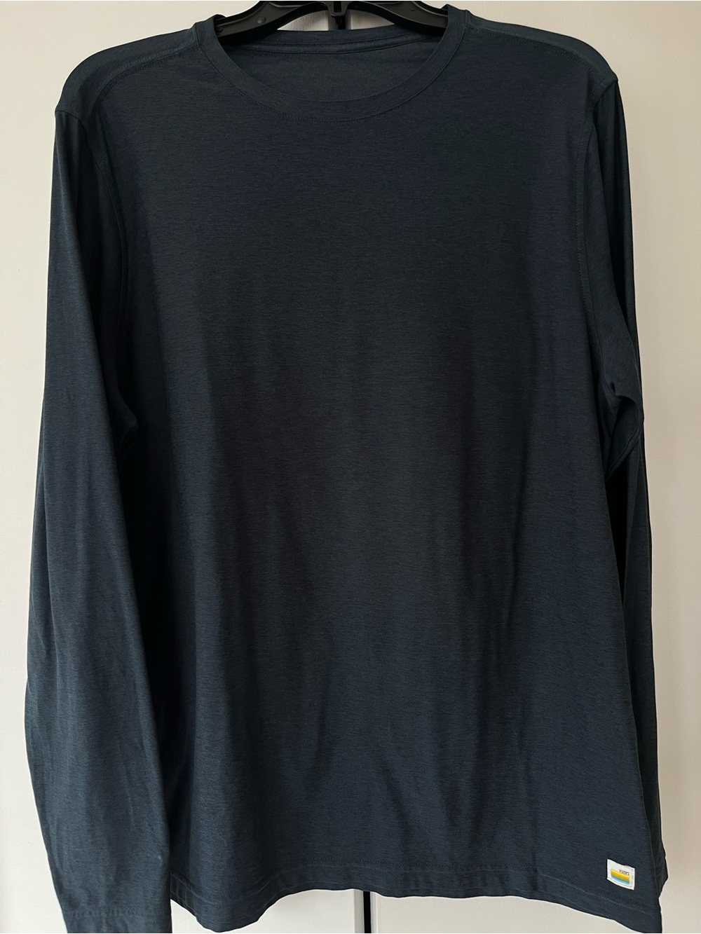 Vuori Strato Long Sleeve Shirt Navy Heather Performance Athletic Workout